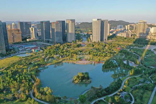 臺(tái)州 邁向萬億級(jí)制造之都的堅(jiān)實(shí)步伐